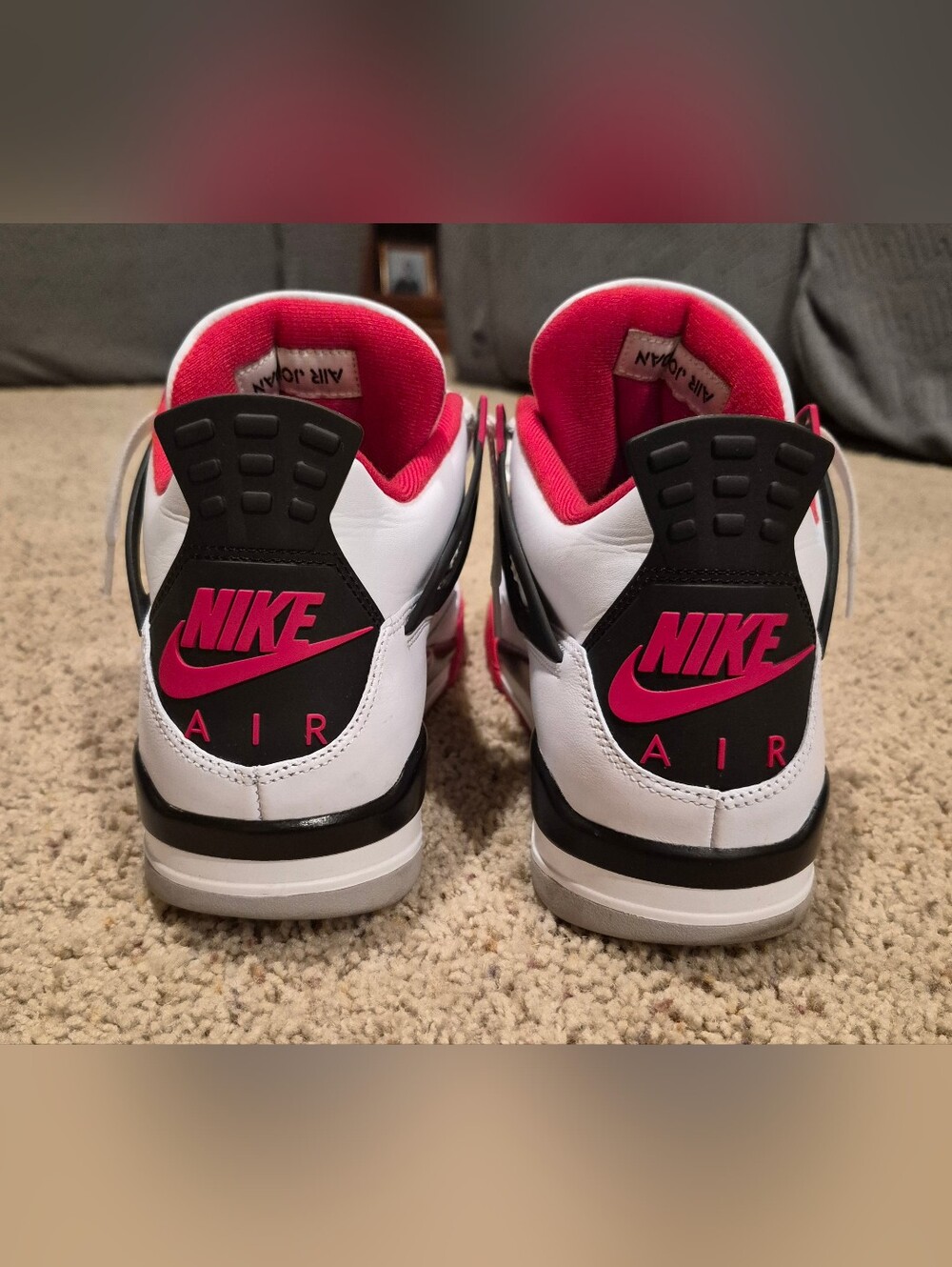 Jordan 4 Fire Red - Picture 5 of 8
